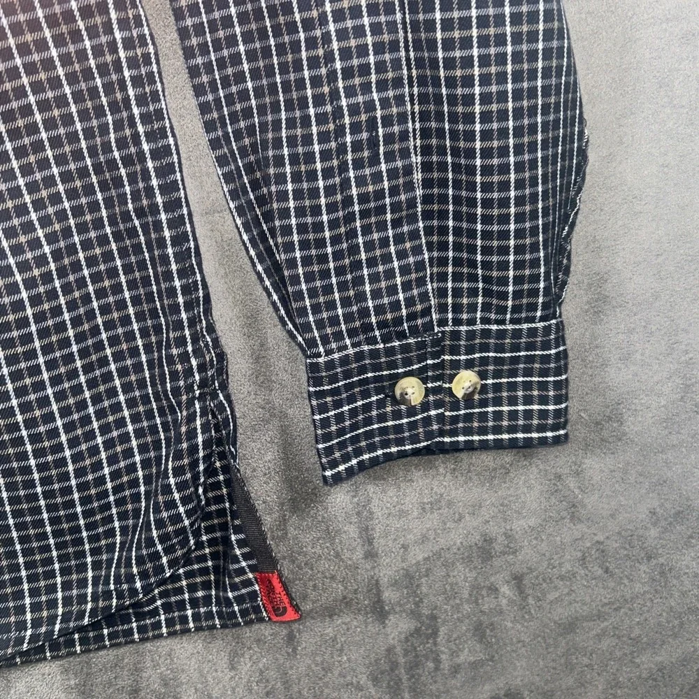 The North Face Shirt Mens M Multicolor Check Travel Hiking Zip Pocket